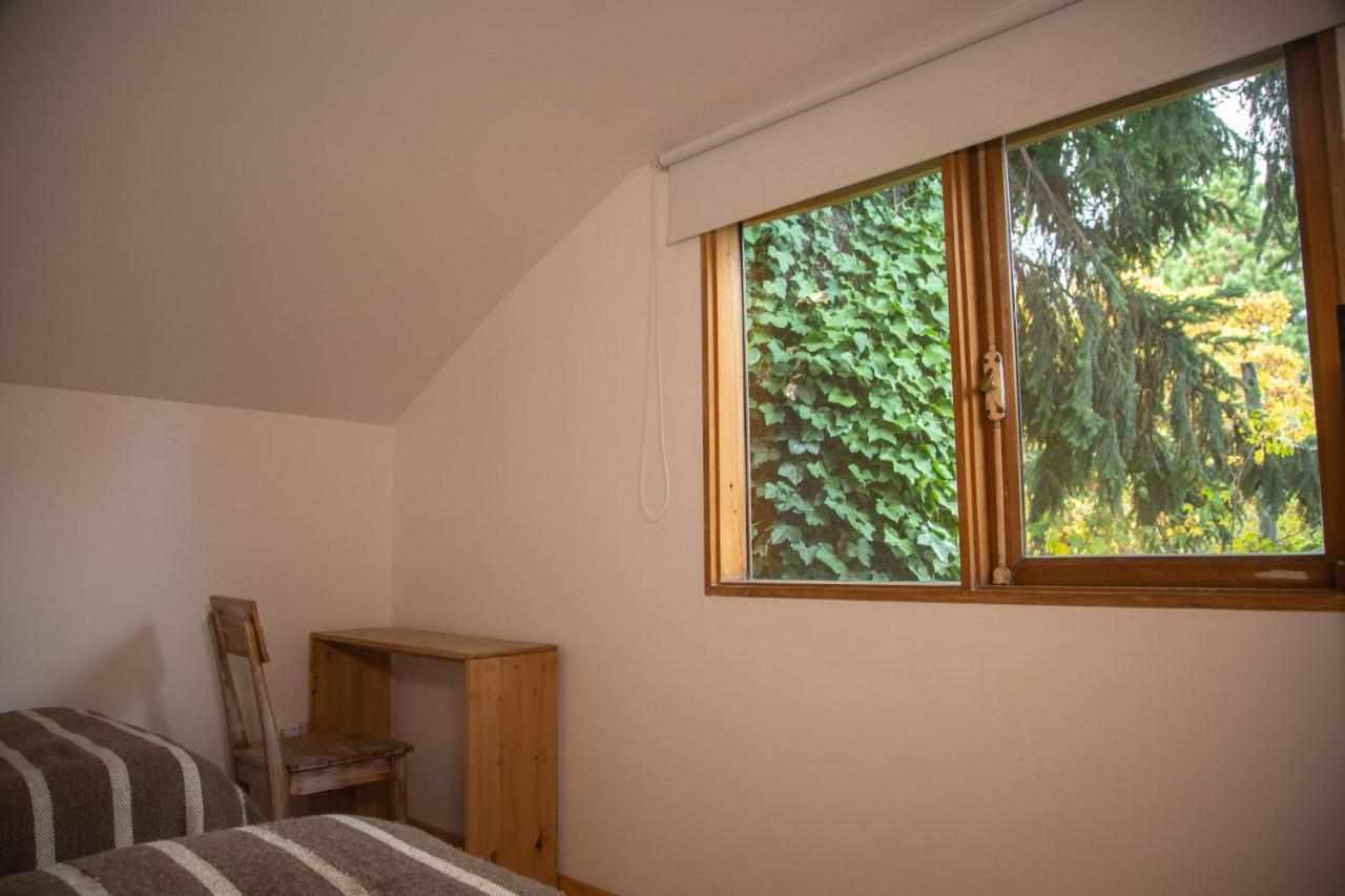 Raices Bed And Breakfast Coyhaique Bagian luar foto