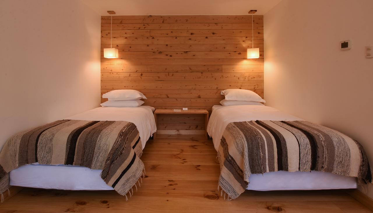 Raices Bed And Breakfast Coyhaique Bagian luar foto